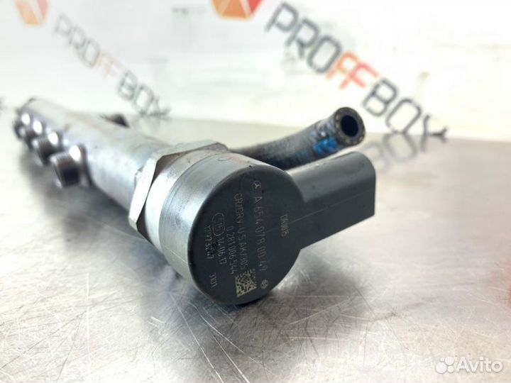 Топливная рампа Mercedes E-Class W213 OM654 2.0