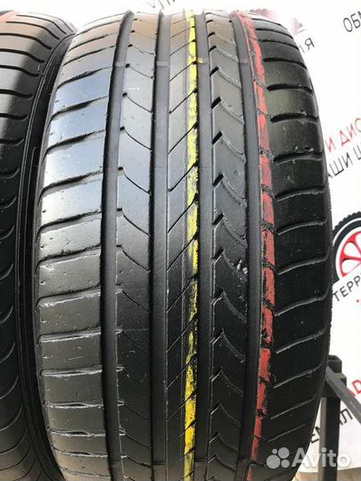 Goodyear EfficientGrip 215/40 R17