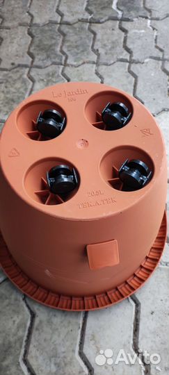 Цветочные горшки, опоры для растений