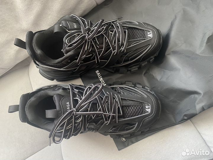 Кроссовки женские мужские