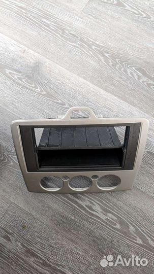 Рамка магнитолы ford focus 2