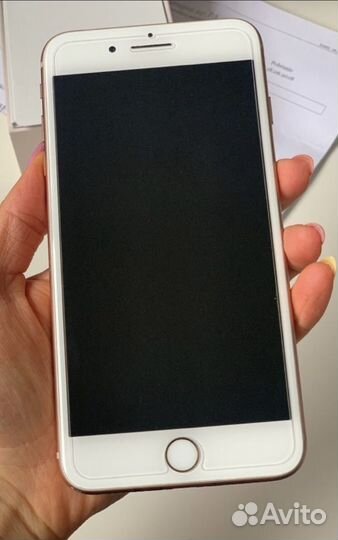iPhone 8 Plus, 64 ГБ