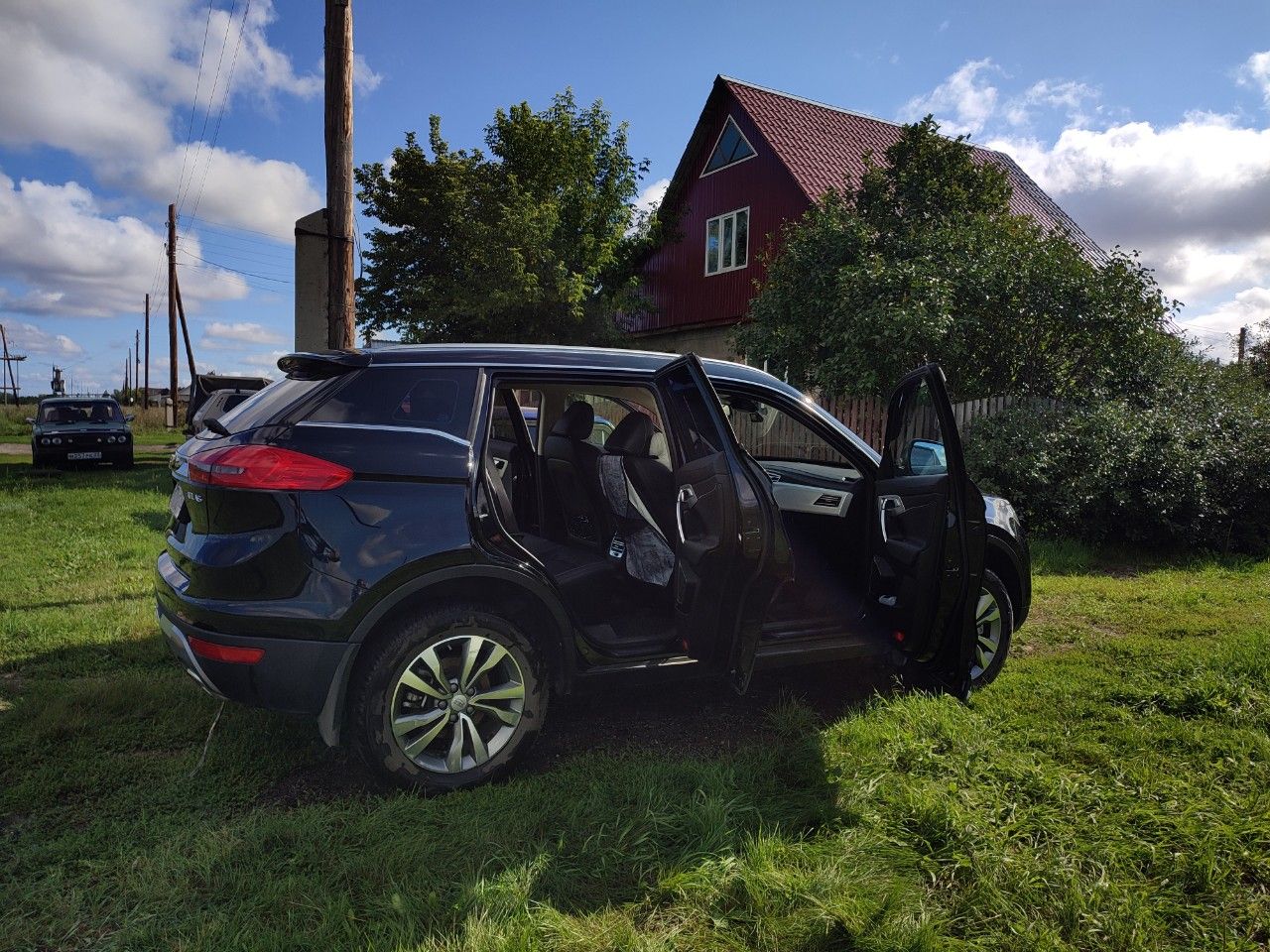 Geely Atlas: фото владельца