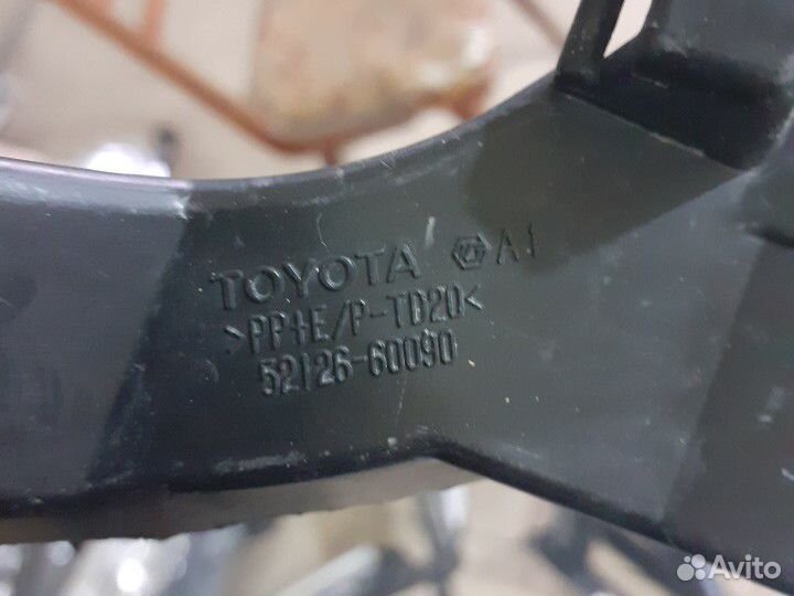 Крепление птф левая Toyota Prado 150