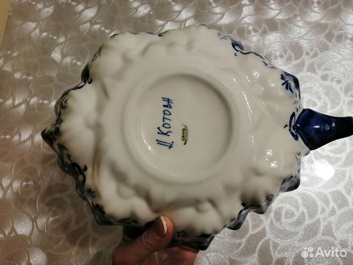 Блюдо - салатник из форфора. Гжель