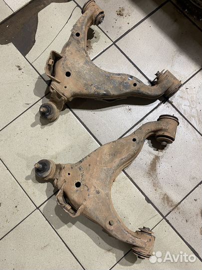 Рычаг передний prado