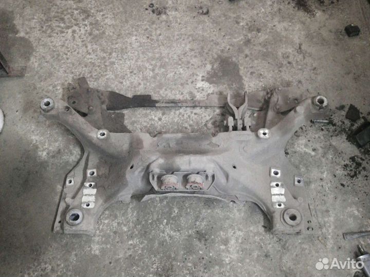 Подрамник передний citroen c5 x7