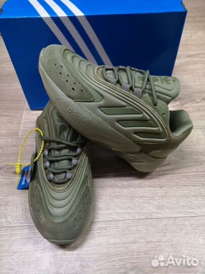 Кроссовки adidas ozelia хаки