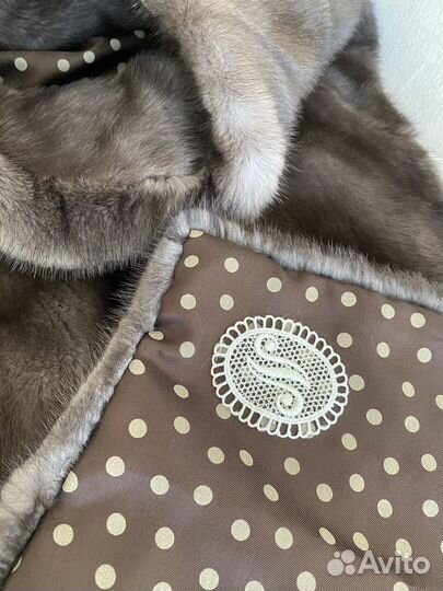 Манишка норковая в наличии