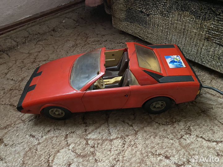 Машина на радиоуправлении