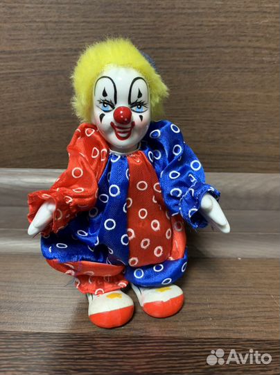 Фарфоровый клоун. Кукла