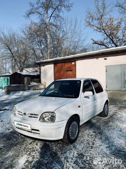 Nissan March 1.0 AT, 2001, 48 000 км