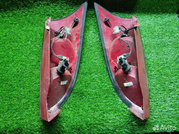 Задние фонари Форд Фокус 1 хетчбек