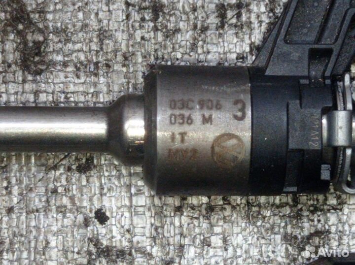 03C906036M Форсунка топливная 1,4 cava