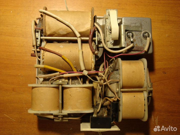 Стабилизатор напряжения Вега-5М