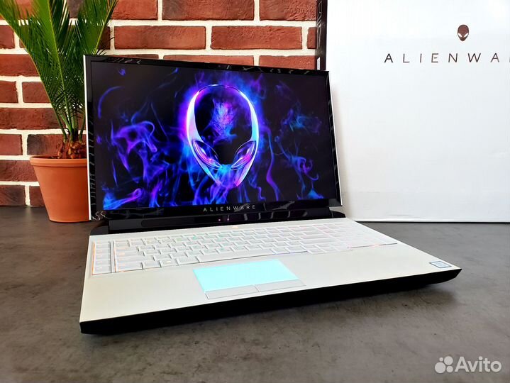 Alienware Area 51M - i9 9900K + RTX 2080 200 Вт