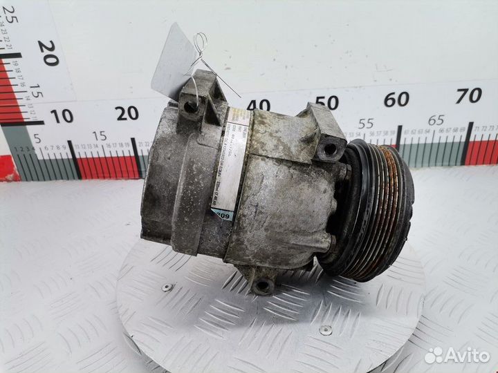 Компрессор кондиционера Renault Scenic рест. 2001
