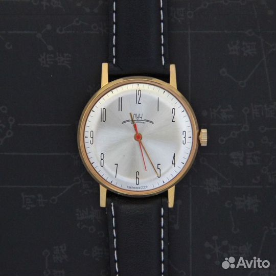 Луч 2209 тонкие винтажные механические часы СССР