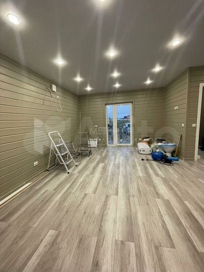 Дом 63 м² на участке 8 сот.