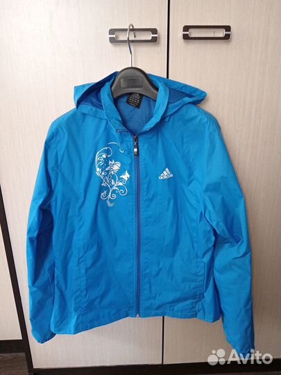 Продам женский спортивный костюм бу