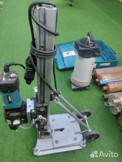 Установка алмазного бурения makita