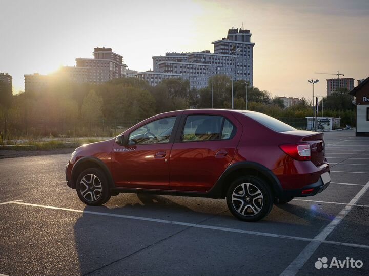 Renault Logan Stepway 1.6 CVT, 2018, 73 169 км