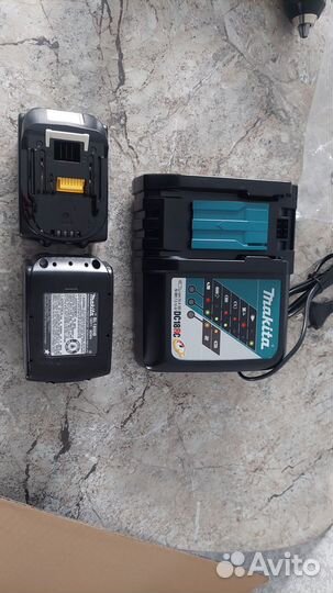 Makita XPH14