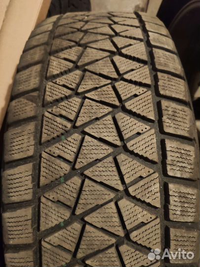 Bridgestone Blizzak DM-V2 265/65 R17 112R