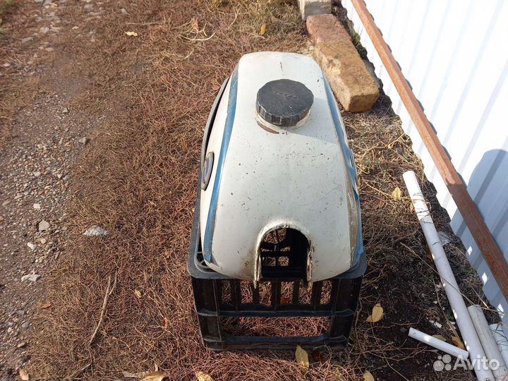 Топливный бак на мотоцикл