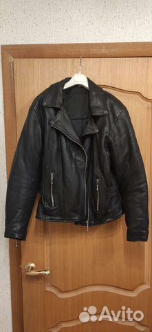 Мотокуртка кожаная женская