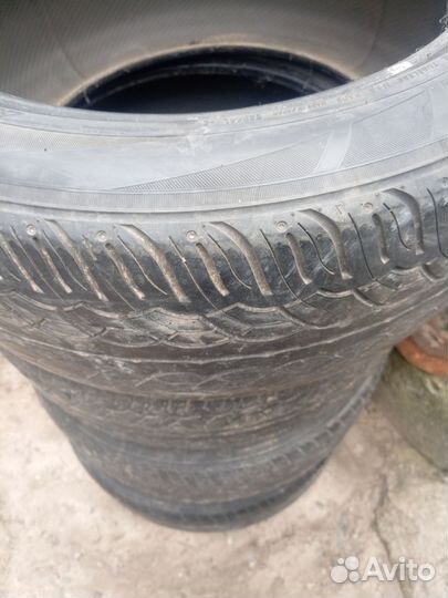 Yokohama Parada Spec-X 275/45 R20