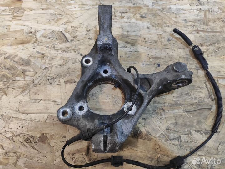 Кулак поворотный правый Chevrolet Cruze, Astra J