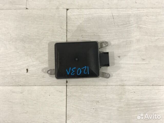 Датчик слепых зон зад лев KIA quoris 3.8 ат