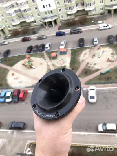 Рупора твитеры Apocalypse