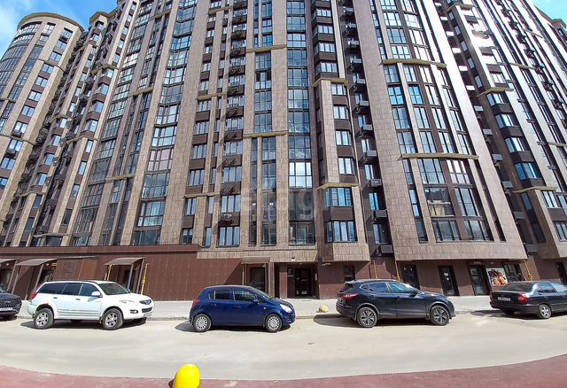 3-к. квартира, 95 м², 3/20 эт.