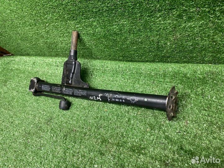 Домкрат Mercedes-Benz E W210