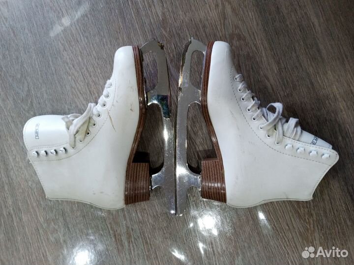 Коньки фигурные