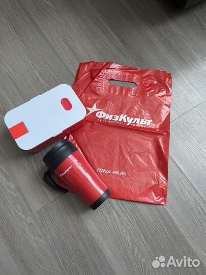 Пластиковая посуда многоразовая