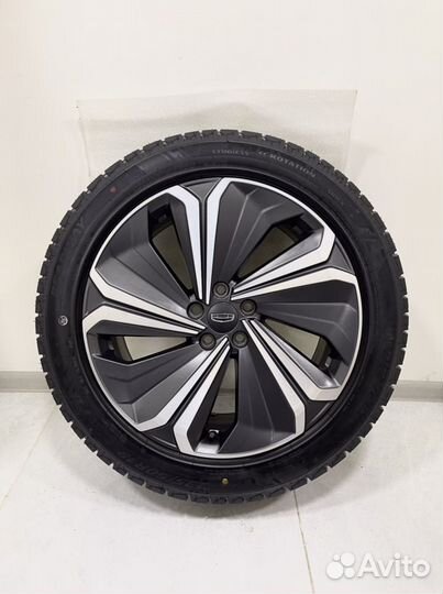 Новые Geely Monjaro/Hybrid, Michelin 235/50 R19