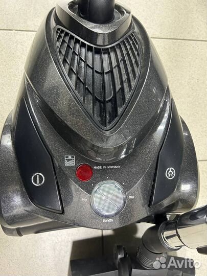 Пылесос Bork V504