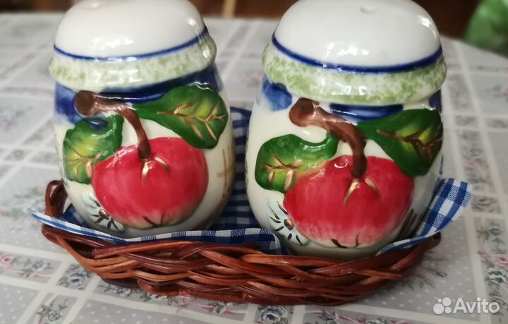 Набор баночек для специй