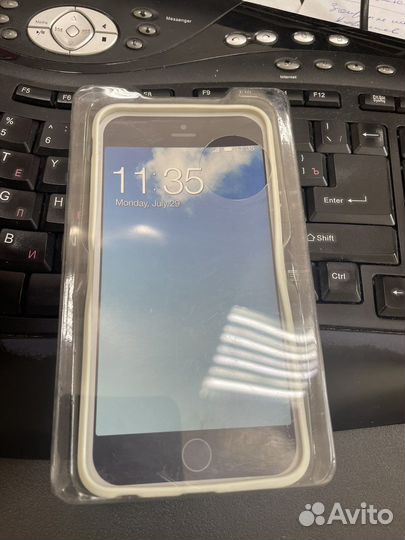 Чехол на iPhone