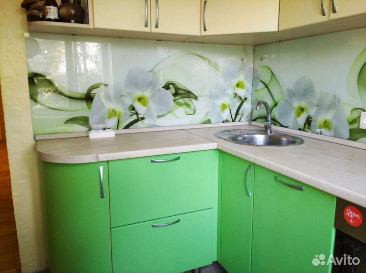 Стеклянный фартук для кухни