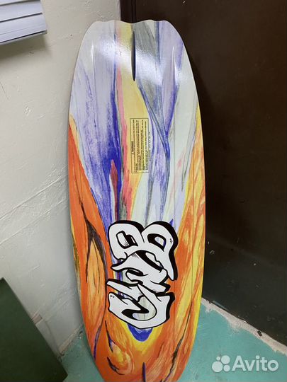 Доска вейкборд для вейксерфинга