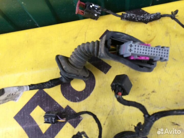 Проводка передней правой двери Opel Astra J 5D