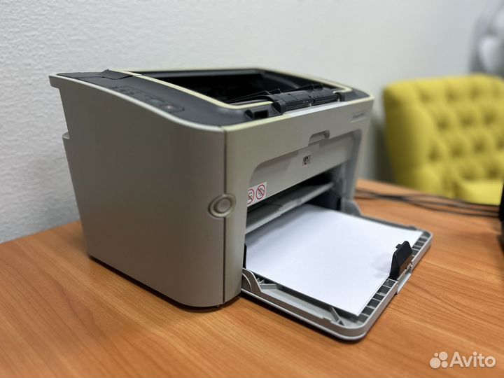 Принтер лазерный HP LaserJet P1505n (сетевой)