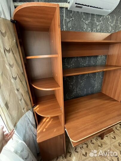 Компьютерный стол