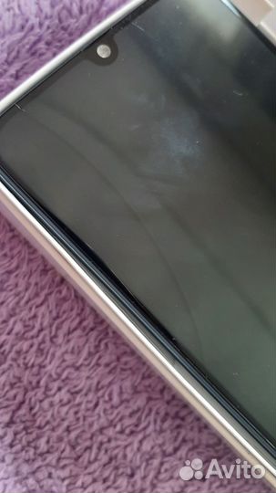 Samsung Galaxy A50, 4/64 ГБ
