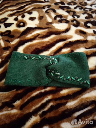 Новые повязки на голову, зеленая с камнями и пудра