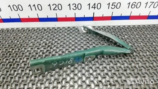 Петля капота jeep grand cherokee WJ (81C06D502)